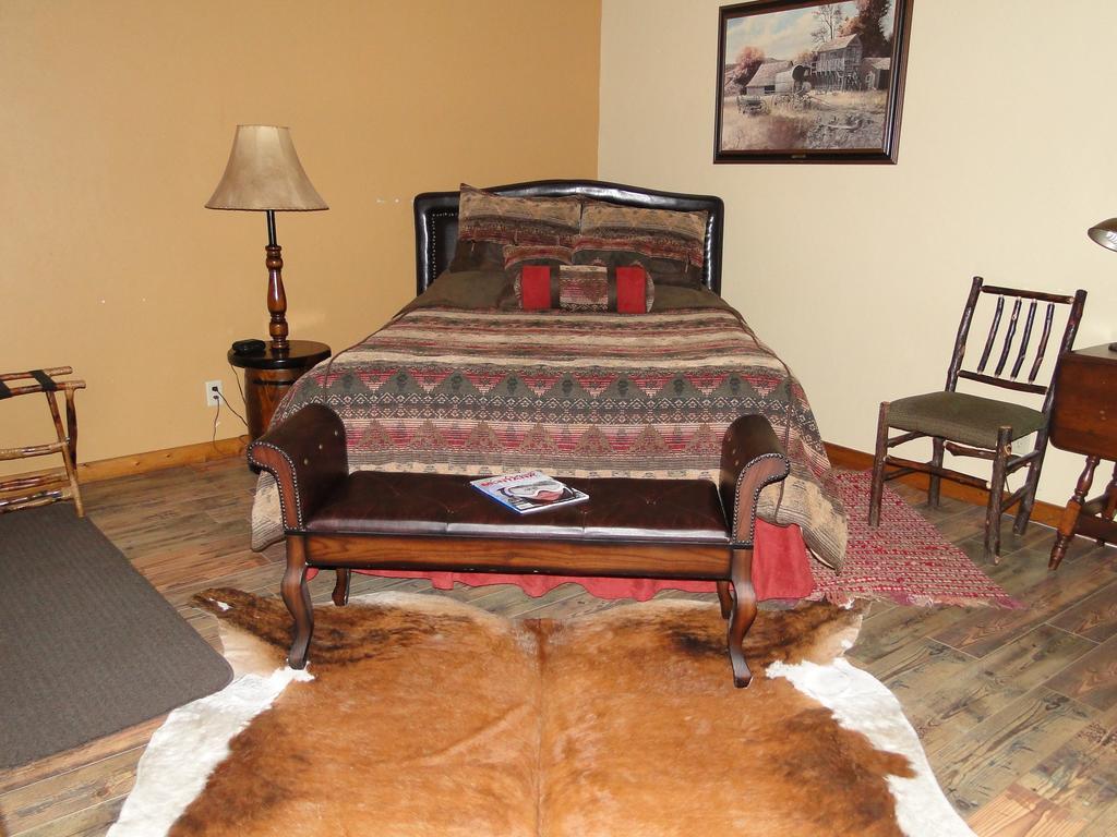 Cowboy'S Lodge Gardiner Δωμάτιο φωτογραφία