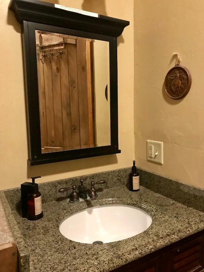Cowboy'S Lodge Gardiner Εξωτερικό φωτογραφία